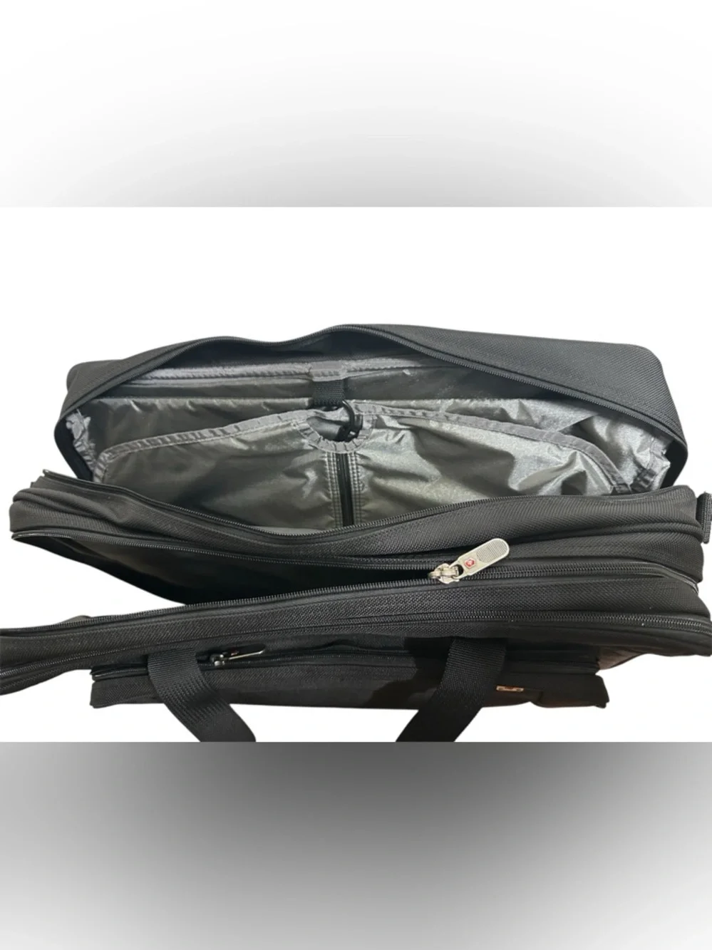 Victorinox Luggage Nxt 5.0 Standard Issue Convertible Travel Bag Backpack Black